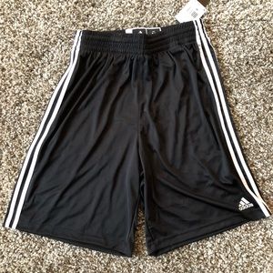 Men’s adidas basketball practice short